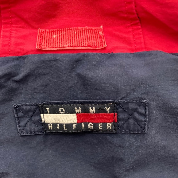 90’s Tommy Hilfiger Jacket + Packable Hood (Sz XL) - Picture 15 of 15